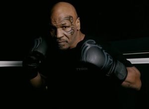 tyson-e-mayweather-farao-luta-de-exibicao;-saiba-quando