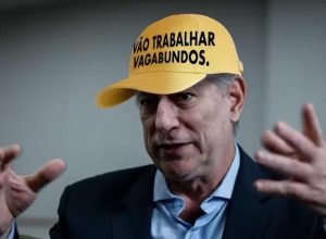 ciro-gomes-deve-disputar-governo-do-rio-em-2026,-defende-ala-do-pdt