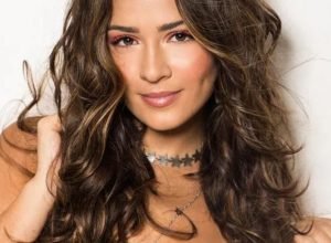 giullia-buscacio-revela-por-que-pediu-aos-pais-para-nao-verem-novo-papel