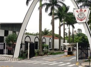 corinthians:-estao-brincando-com-o-tamanho-do-clube,-diz-argel