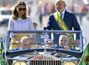 desfile-do-7/9-com-lula-tem-defesa-da-soberania-e-ausencia-de-ministros-do-stf
