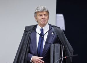 fux-acolhe-alegacao-de-cerceamento-de-defesa-e-fala-em-“tsunami-de-dados”