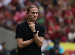 flamengo-recebe-convocados-com-quilometragem-e-desgaste-apos-data-fifa