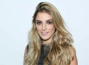 rafa-brites-diz-ter-sido-discriminada-em-loja-de-luxo-nos-eua