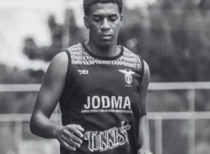 jogador-morre-vitima-de-ataque-armado-em-hotel;-entenda