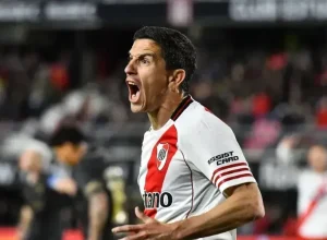 com-palmeiras-e-flamengo-de-olho,-river-plate-bate-estudiantes-no-argentino