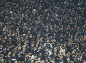 corinthians-visita-fluminense-em-busca-de-calmaria-no-brasileirao