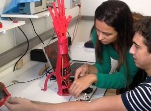 estudo-da-cni-aponta-16-profissoes-do-futuro-na-industria