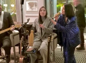 jessie-j-da-canja-surpresa-em-hotel-de-luxo-apos-show-no-the-town