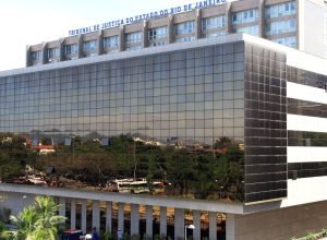 justica-do-rio-mantem-indenizacao-a-musicos-retirados-a-forca-do-metro