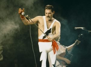 freddie-mercury:-biografia-revela-detalhes-de-filha-secreta-do-cantor
