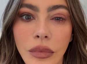 sofia-vergara-falta-ao-emmy-e-vai-parar-no-hospital;-saiba-o-motivo