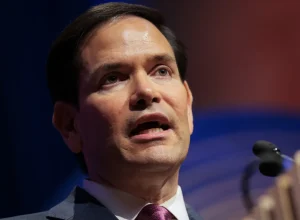 marco-rubio-diz-que-eua-dara-resposta-a-condenacao-de-bolsonaro