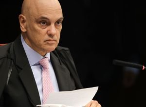 moraes-cobra-explicacao-sobre-demora-de-bolsonaro-na-saida-de-hospital