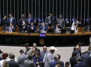 camara-aprova-pec-da-blindagem-e-conclui-votacao-de-destaques-nesta-quarta