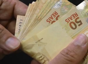 copom-mantem-taxa-basica-de-juros-em-15%-ao-ano