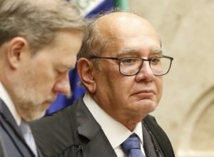 mendes-pede-parecer-sobre-acoes-contra-impeachment-de-ministros-do-stf