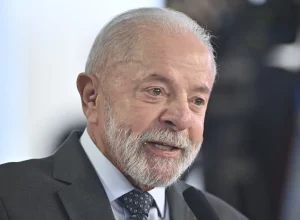 lula-recomendou-ir-a-ultimas-consequencias-em-investigacoes-de-fraude-no-inss,-diz-ministro
