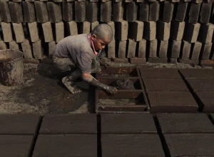 trabalho-infantil-volta-a-subir-e-afeta-1,650-milhao-de-criancas-e-adolescentes,-mostra-ibge