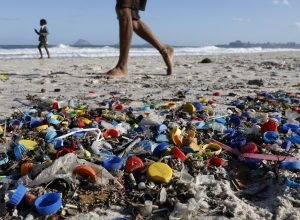 para-participa-de-mobilizacao-global-de-limpeza-de-praias