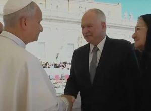 antes-de-assumir-presidencia-do-stf,-fachin-visita-papa-leao-xiv