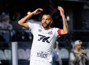 santos-vence-o-sao-paulo-e-abre-quatro-pontos-do-z4-do-brasileiro