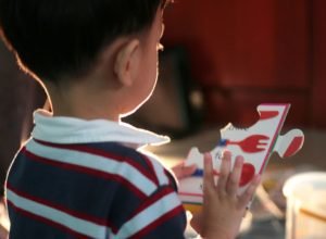 entidade-critica-fala-de-trump-que-ligou-uso-de-paracetamol-a-autismo