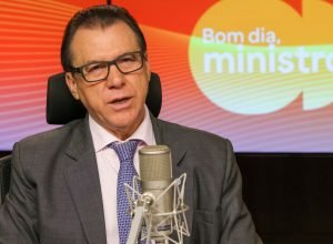 fim-da-escala-6×1-depende-de-mobilizacao-social,-diz-ministro