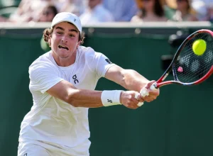 joao-fonseca-desiste-do-masters-1000-de-xangai-e-encerra-a-temporada-em-4-torneios-na-europa