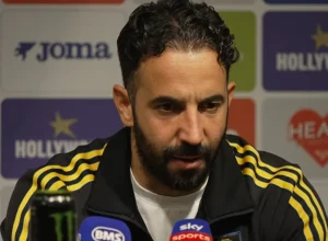 ruben-amorim-admite-“frustracao”-no-united:-“temos-de-ter-personalidade”