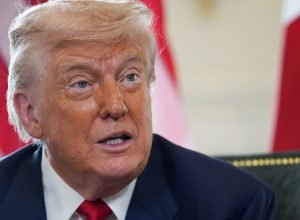 trump-anuncia-tarifa-de-10%-sobre-madeira-e-25%-sobre-armarios-e-moveis