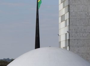 senado-analisa-projeto-que-regulamenta-comite-gestor-de-novo-imposto