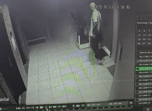 video:-presidente-da-mocidade-tenta-se-esconder-para-nao-ser-preso