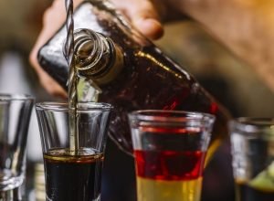 intoxicacao-por-metanol:-alteracao-visual-e-um-dos-sintomas-mais-evidentes