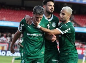 novo-lider-do-brasileirao,-palmeiras-passa-flamengo-apos-dez-rodadas