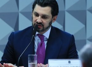 cpmi-do-inss:-empresario-responde-a-relator,-mas-se-cala-para-comissao