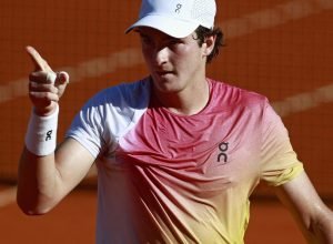 joao-fonseca-confirma-participacao-no-rio-open-de-2026