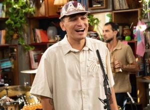 joao-gomes-fala-de-estrear-tiny-desk-no-brasil:-“famoso-igual-adele”