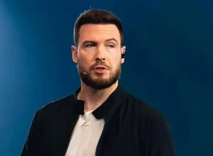 marido-de-maira-cardi-e-internado-em-meio-as-comemoracoes-de-casamento