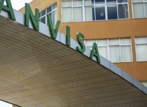 anvisa-suspende-venda-de-glicose-e-importacao-de-radiofarmacos