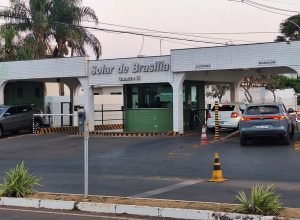 moraes-autoriza-bolsonaro-a-receber-barbeiro-em-casa