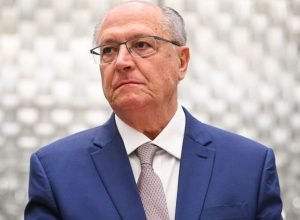 alckmin:-pedimos-que-tarifa-de-40%-seja-suspensa-ja-durante-a-negociacao