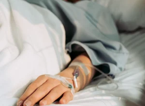 pais-tem-32-casos-confirmados-de-intoxicacao-por-metanol