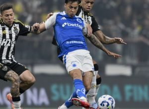 kaio-jorge-e-expulso-por-fazer-gesto-de-“ladrao”-contra arbitragem;-veja