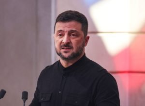 zelensky-diz-que-negociacoes-sobre-territorio-podem-ser-“muito-dificeis”