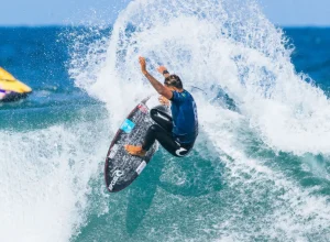 surfe:-samuel-pupo-e-campeao-em-saquarema-e-se-aproxima-da-elite-mundial