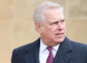 principe-andrew-pediu-ao-guarda-costas-para-investigar-virginia-giuffre