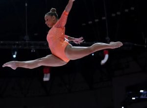 flavia-saraiva-vai-a-final-da-trave-no-mundial-de-ginastica-artistica