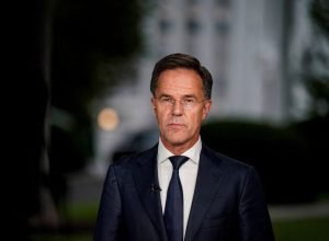 trump-e-o-unico-que-pode-estabelecer-dialogo-com-putin,-diz-chefe-da-otan