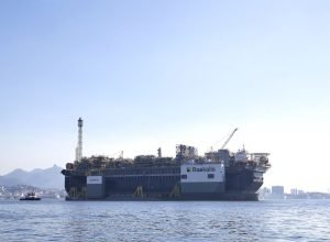 leilao-de-pre-sal-vende-5-dos-7-blocos-ofertados;-agio-chega-a-251,63%